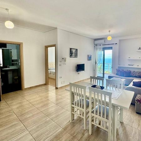 4 Seasons Sea View Apartment Саранда Экстерьер фото