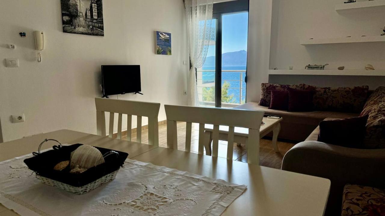 4 Seasons Sea View Apartment Саранда Экстерьер фото